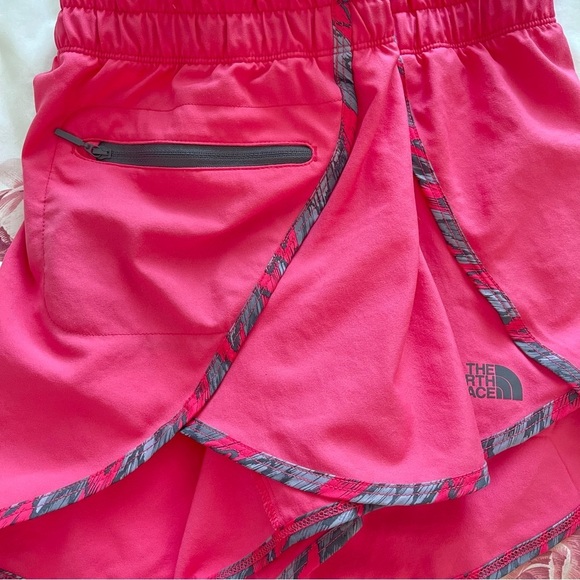 The North Face Running Activewear Shorts US M - Picture 4 of 6